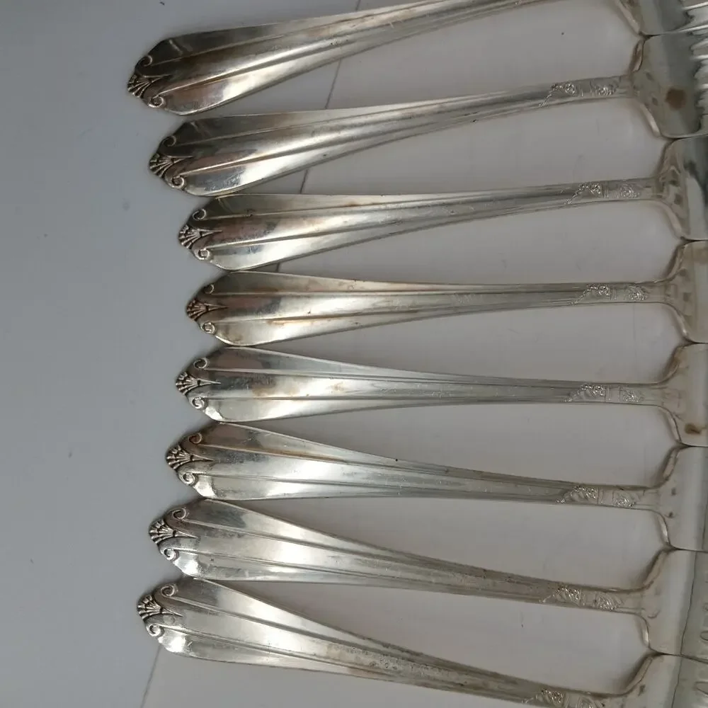 8X SF Rogers Starlight Salad Forks Silverplate International
